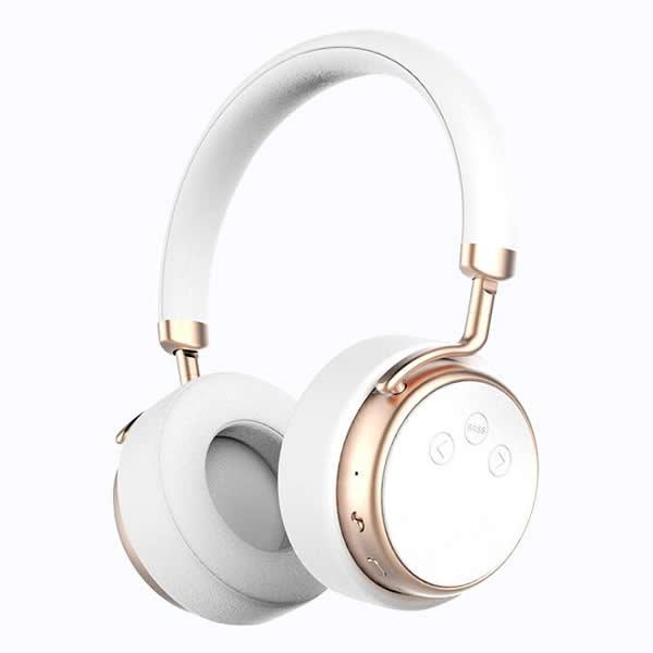 Wireless Headphones With an Advanced Metallic Design